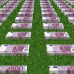 combien rapporte 100 000 euros placés par mois